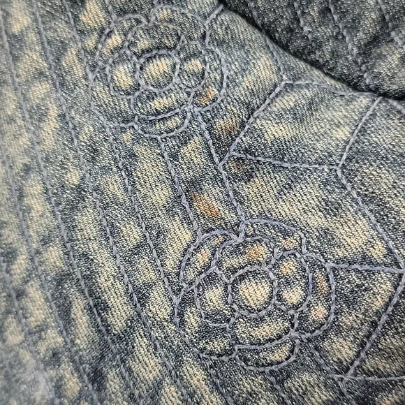 SOLD Rare & authentic CHANEL denim bag - Picture 5 of 15